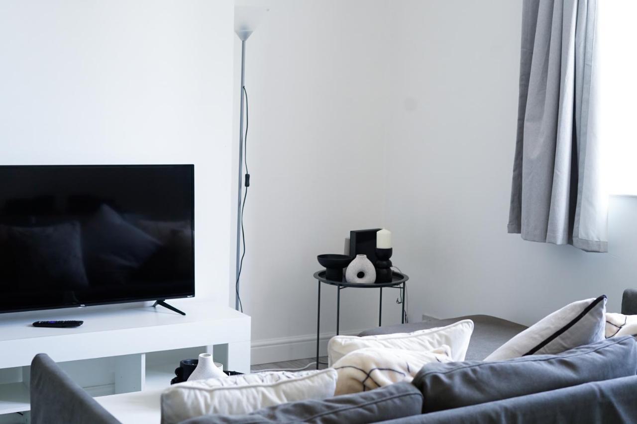 Brighton City Centre 2Br Apartment - Perfect For Contractors, Families & Groups - Free Parking & Walk To Beach Exterior photo